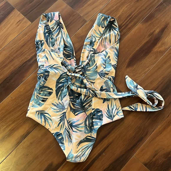 Tori Praver Shangri La Palm Print Andie Swimsuit Size Small - Picture 7 of 10